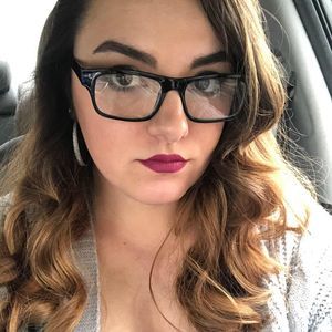 Meet your Posher, Elyse